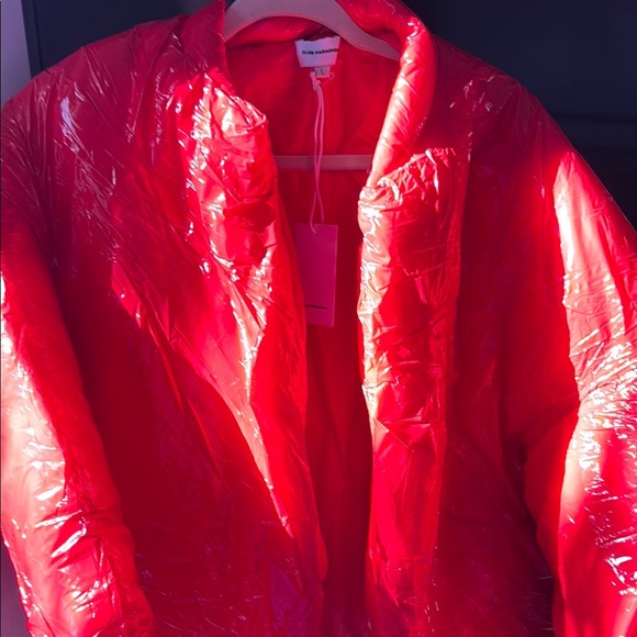 Vibrant Red Puffer Jacket - Picture 3 of 3